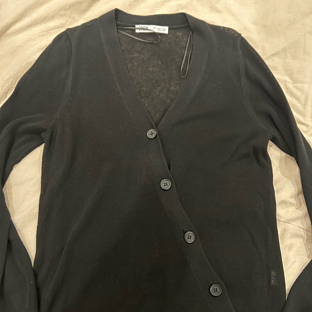 Zara Women's Black Thin Cardigan Sweater